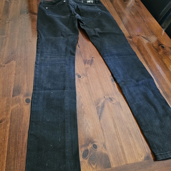 Song denim jeans. Black. Size 25. - Picture 3 of 4
